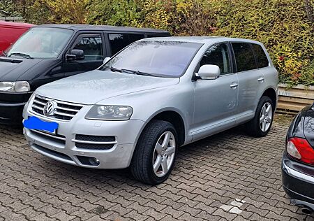 VW Touareg Volkswagen 3.0 V6 TDI Tiptronic Standard