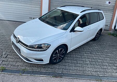 VW Golf Volkswagen 1.6 TDI SCR UNITED Variant UNITED