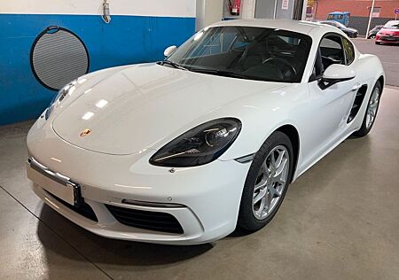 Porsche Cayman 718 2.0