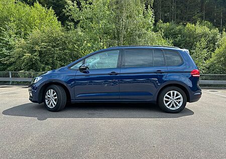 VW Touran Volkswagen 1.6 TDI Trendline