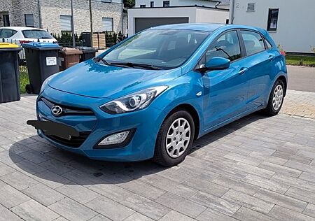Hyundai i30 1.4 EZ 2013 116tkm Klima 6 Gang; Top Zustand