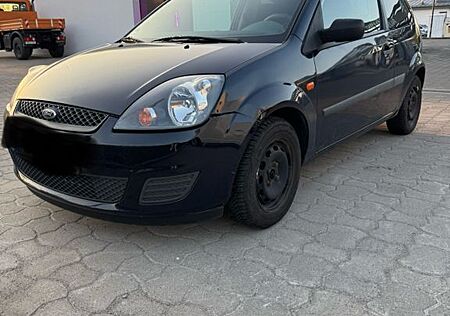 Ford Fiesta *KLIMA*TÜV*8-Fach*