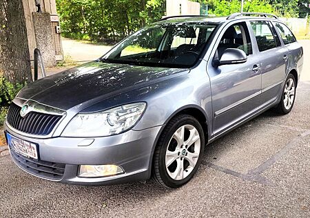 Skoda Octavia Combi 2.0 TDI DSG Elegance