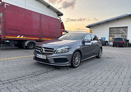 Mercedes-Benz A 180 AMG Line AMG Line