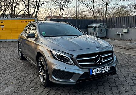 Mercedes-Benz GLA 220 CDI 4MATIC DCT AMG Line AMG Line
