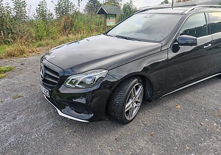 Mercedes-Benz E 250 BlueTEC 4MATIC T AVANTGARDE Autom. AVA...