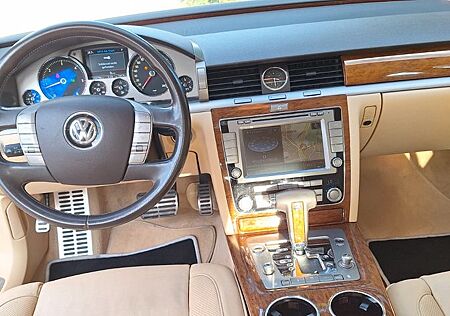 VW Phaeton Volkswagen 3.0 V6 TDI lang 4MOT. Tiptronic 5-Si...