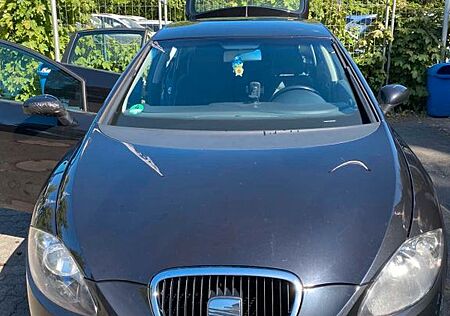 Seat Leon 1.6 Reference günstig Preis