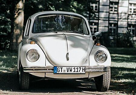 VW Käfer Volkswagen 1303 - Oldtimer in Top-Zustand