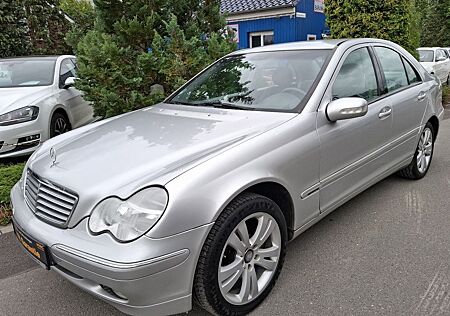 Mercedes-Benz C 180 ELEGANCE *HU/AU-NEU!