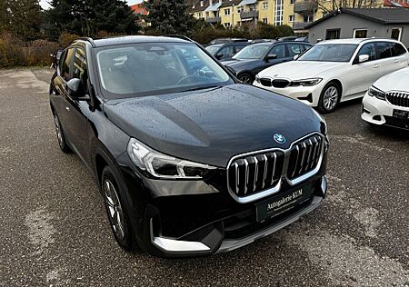 BMW iX1 gebraucht kaufen BMW iX1 30xDrive LED / 360° / HUD / DAB / HIFI