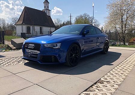 Audi RS5 4.2 FSI S tronic quattro -