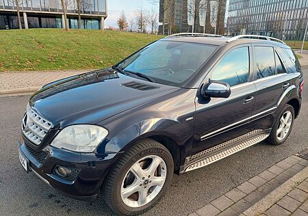 Mercedes-Benz ML 300 CDI 4MATIC BlueEFFICIENCY - Unfallfrei