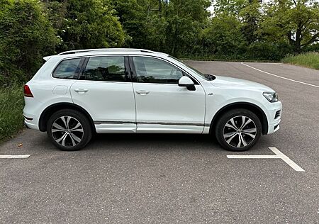 VW Touareg Volkswagen 3.0 V6 TDI Exclusive