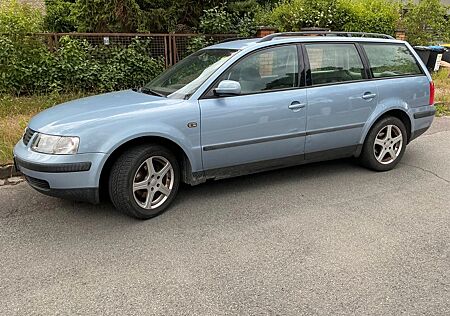 VW Passat Variant Volkswagen 1.6