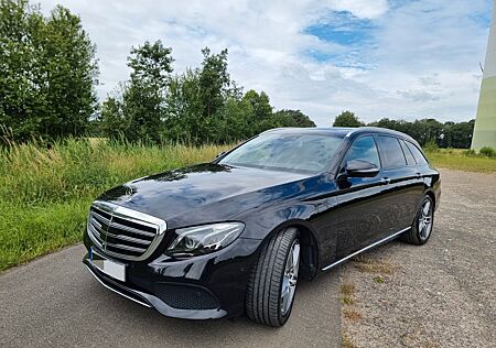 Mercedes-Benz E 350 d T EXCLUSIVE Vollausstattung