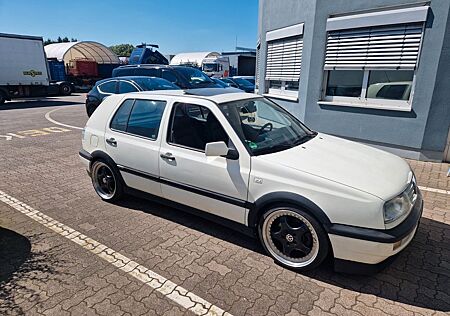 VW Golf Volkswagen 2.8 VR6 Automatik VR6