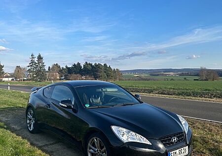 Hyundai Genesis 3.8 V6 -