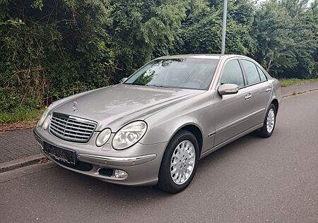 Mercedes-Benz E 220 CDI Elegance, Service voll, Automatik