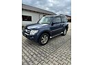 Mitsubishi Pajero 3.2 DI-D Intense 4x4 Allrad