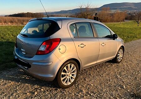 Opel Corsa D 1.4 Lenkradheizung sitzheizung Tempomat