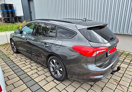 Ford Focus 1,0 EcoB. Hybrid 92kW ST-Line, Automatik..