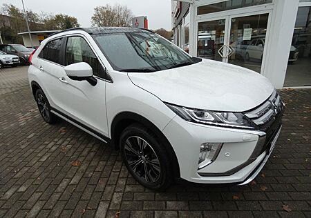 Mitsubishi Eclipse Cross 1.5 4WD CVT TOP Navi/Schiebedach