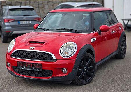Mini Cooper S *CHILI*NAVI*PANO*ALU*SHZ*PDC*MFL*