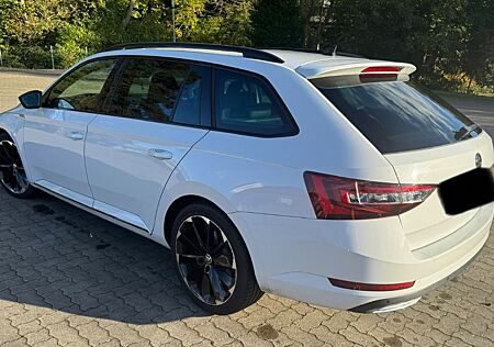 Skoda Superb 2.0 TDI SCR 140kW DSG SportLine Combi...
