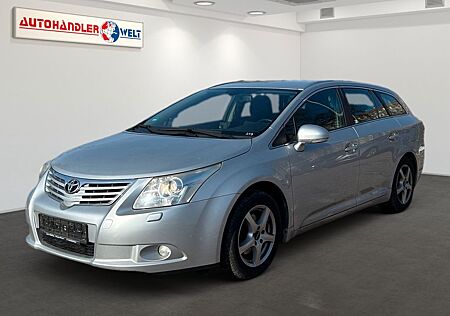 Toyota Avensis Kombi 1.8i AAC SHZ PDC AHK