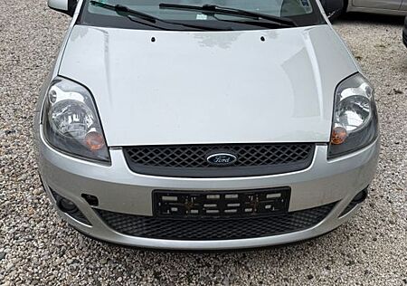 Ford Fiesta 1.3 51 kW Trend