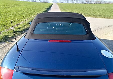 Audi TT Roadster 1.8T quattro 165 kW -
