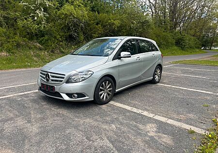 Mercedes-Benz B 180 B -Klasse CDI / d