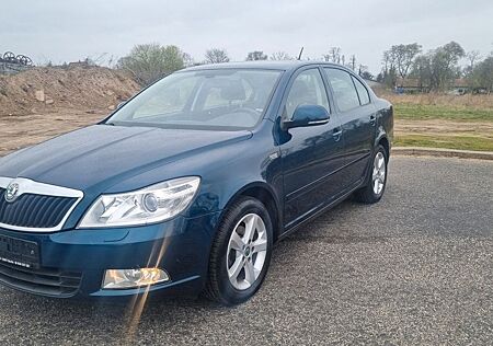 Skoda Octavia Lim. Family XENON