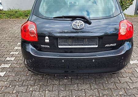 Toyota Auris 2.0 D-4D -