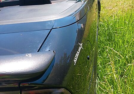 Opel Astra Cabrio 2.2 -
