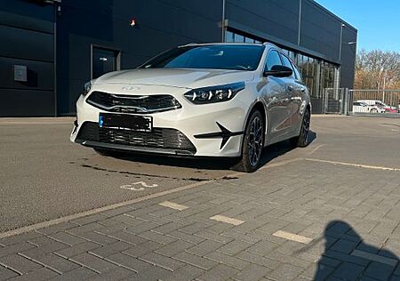 Kia Cee'd Sportswagon 1.5 T-GDI Nightline Editio...