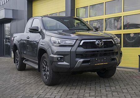 Toyota Hilux 2.8 D-4D Xtra Cab Invincible MY 2025 BPM V