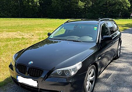 BMW 523i A touring -