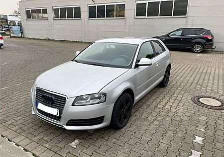 Audi A3 1.4 TFSI, PDC, 8-fach Bereift