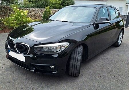 BMW 118i -Scheckheftgepflegt, inkl. Winterräder