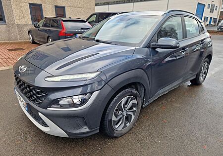 Hyundai Kona 1.6 GDi Hybrid Prime DCT, NAVI, CAM, KLIMA