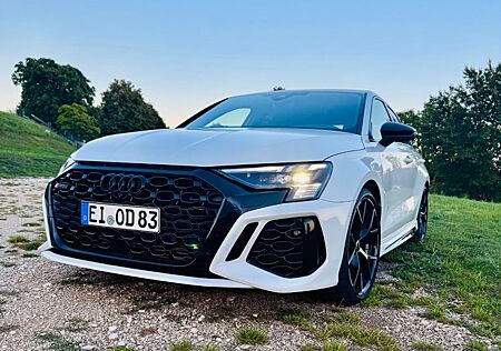 Audi RS3 2.5 TFSI S tronic quattro Sportback