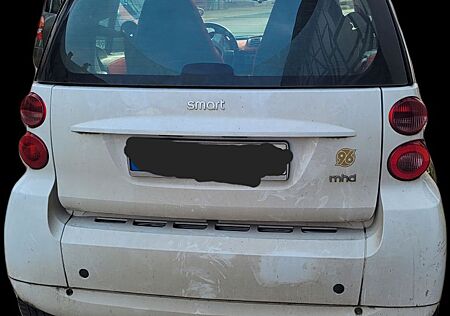 Smart ForTwo coupé 1.0 52kW mhd white limited whit...