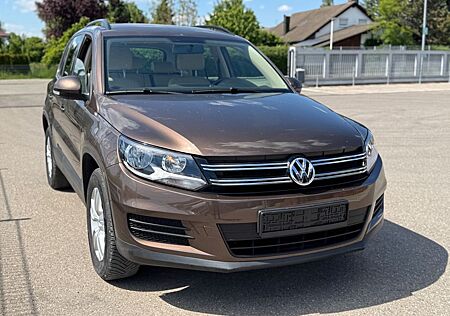 VW Tiguan Volkswagen Trend & Fun 4Motion/AHK/Kamera/1-Hand