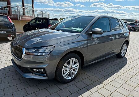 Skoda Fabia 130 Jahre KLIMAAUTO SHZ ALU 16" KAMERA SMA