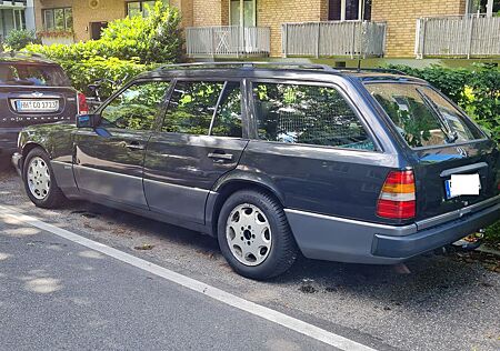 Mercedes-Benz E 300 300 TE-24V Sportline | selten!