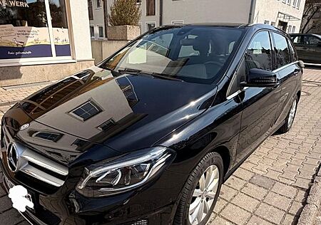 Mercedes-Benz B 200 d -