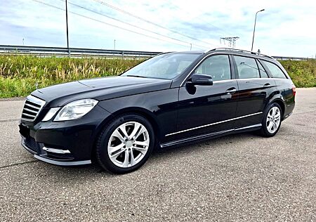 Mercedes-Benz E 220 gebraucht kaufen Mercedes-Benz E 220 CDI T BlueEF. AVANTGARDE AMG-Paket