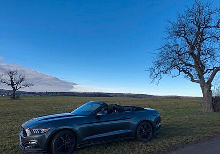 Ford Mustang 2.3 EcoBoost -